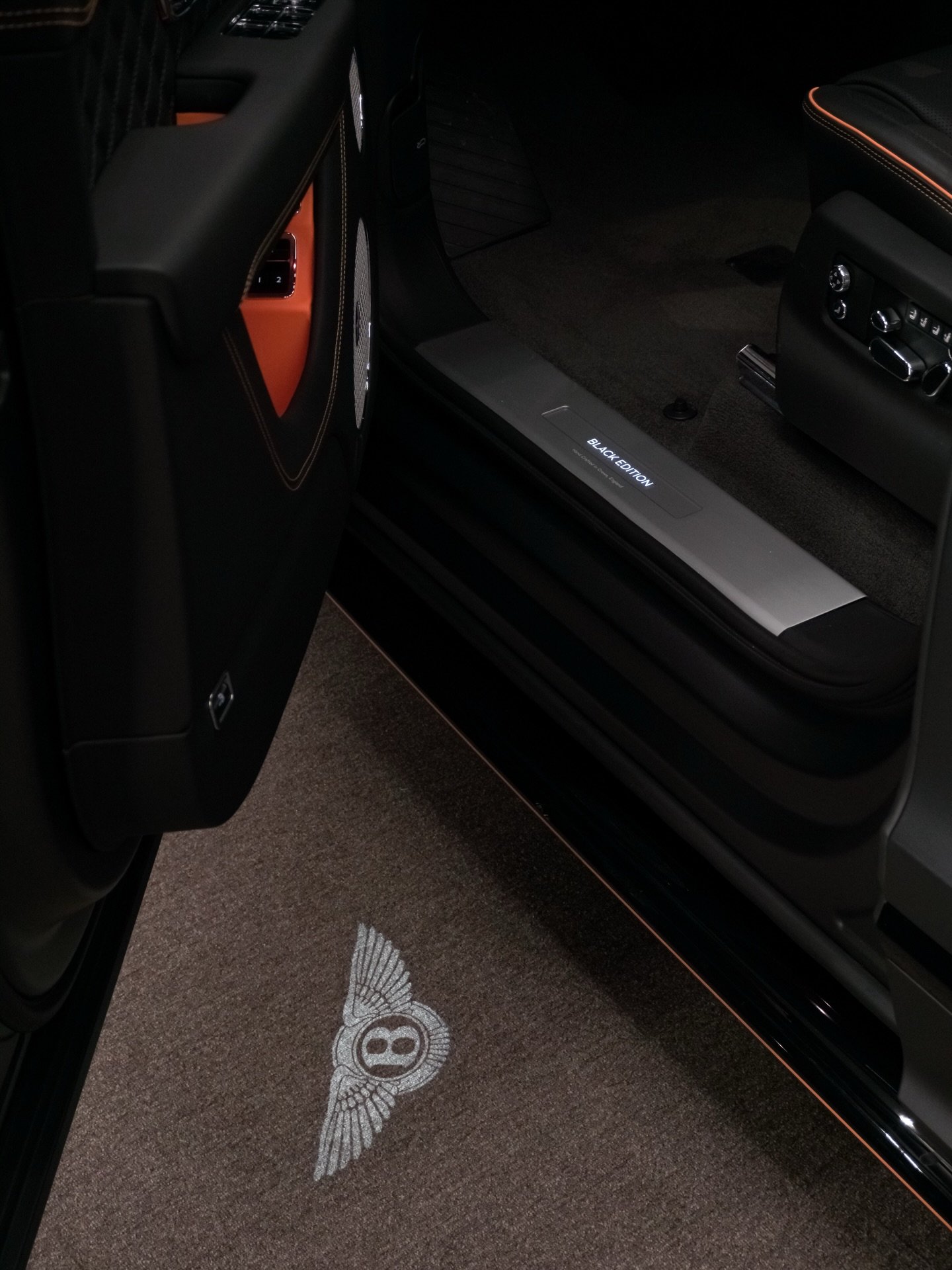 Bentley Bentayga Black Edition